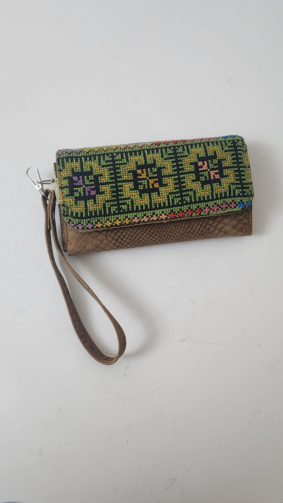 Hand-embroidered Leather Trifold Wallet For Women - Image 5